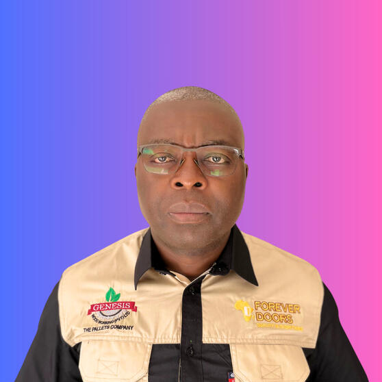 Founder and CEO. With 3 decades of experience in the Timber and Manufacturing Industry. Works on Strategy and Quality Control